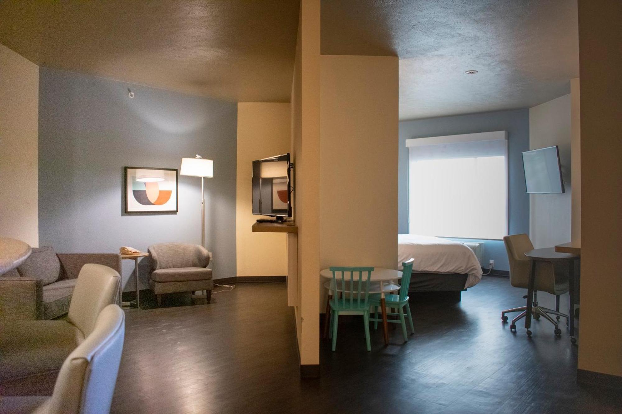 Holiday Inn Omaha Downtown - Waterpark By Ihg Exterior foto