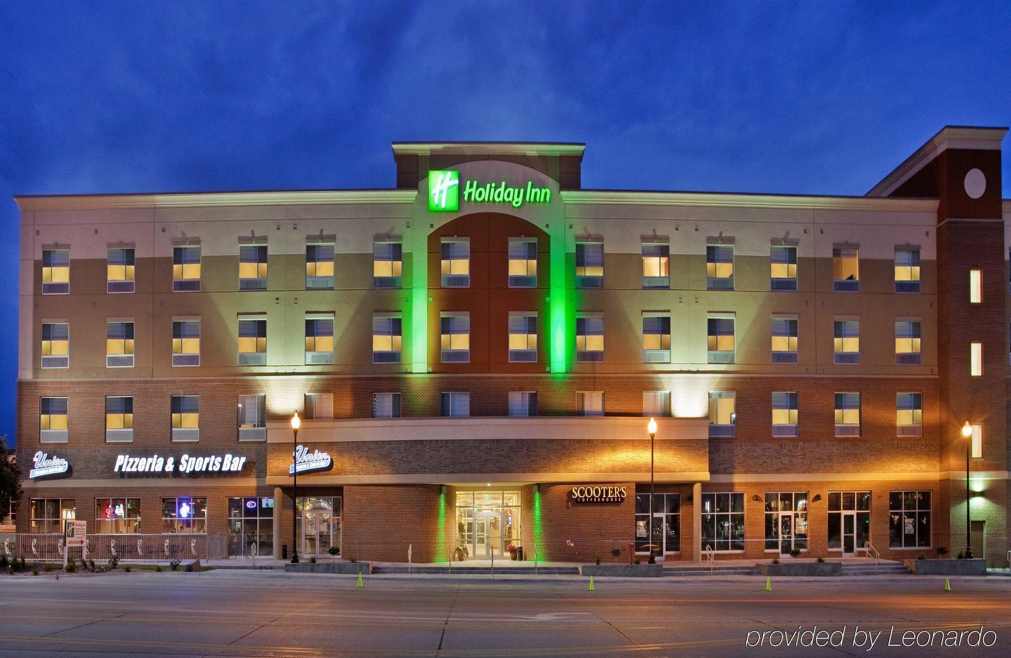 Holiday Inn Omaha Downtown - Waterpark, An Ihg Hotel Exterior foto